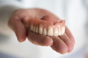Partial or full-mouth dentures