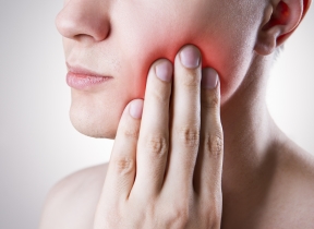 THE SYMPTOMS OF XEROSTOMIA